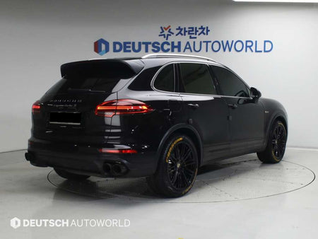 Porsche Cayenne — photo 02