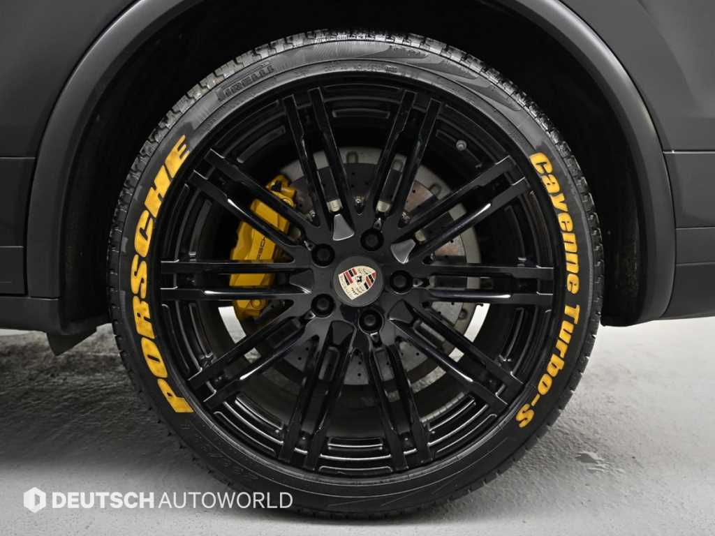 Porsche Cayenne — photo 05