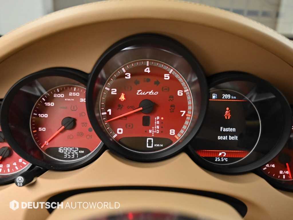 Porsche Cayenne — photo 08