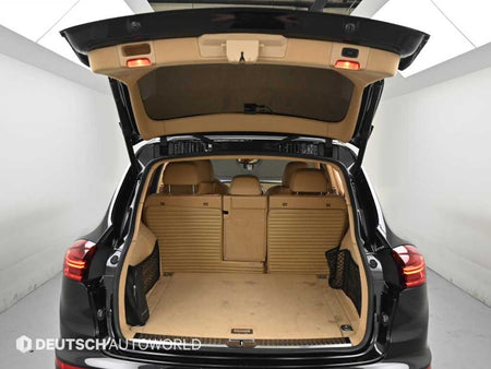 Porsche Cayenne — photo 19