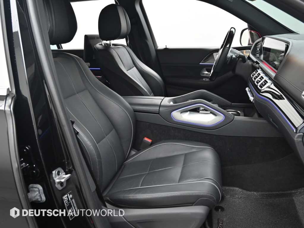 Mercedes-Benz GLS-Class — photo 10