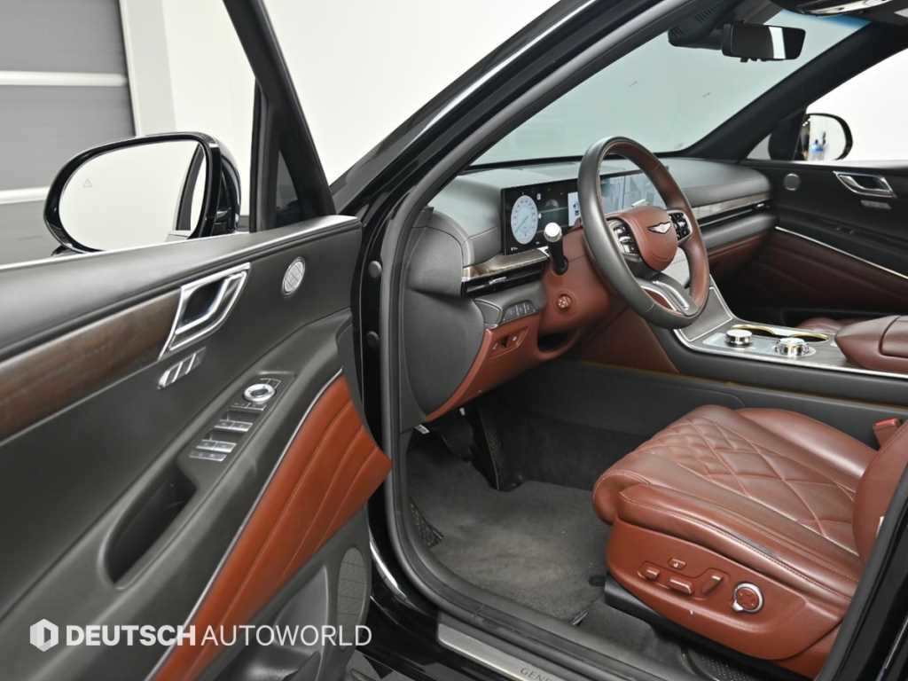 Genesis GV80 — photo 11