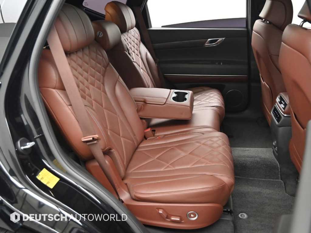 Genesis GV80 — photo 12