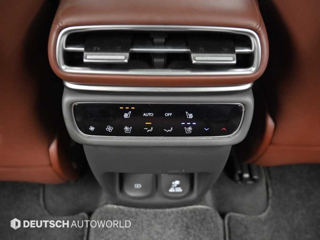 Genesis GV80 — photo 16