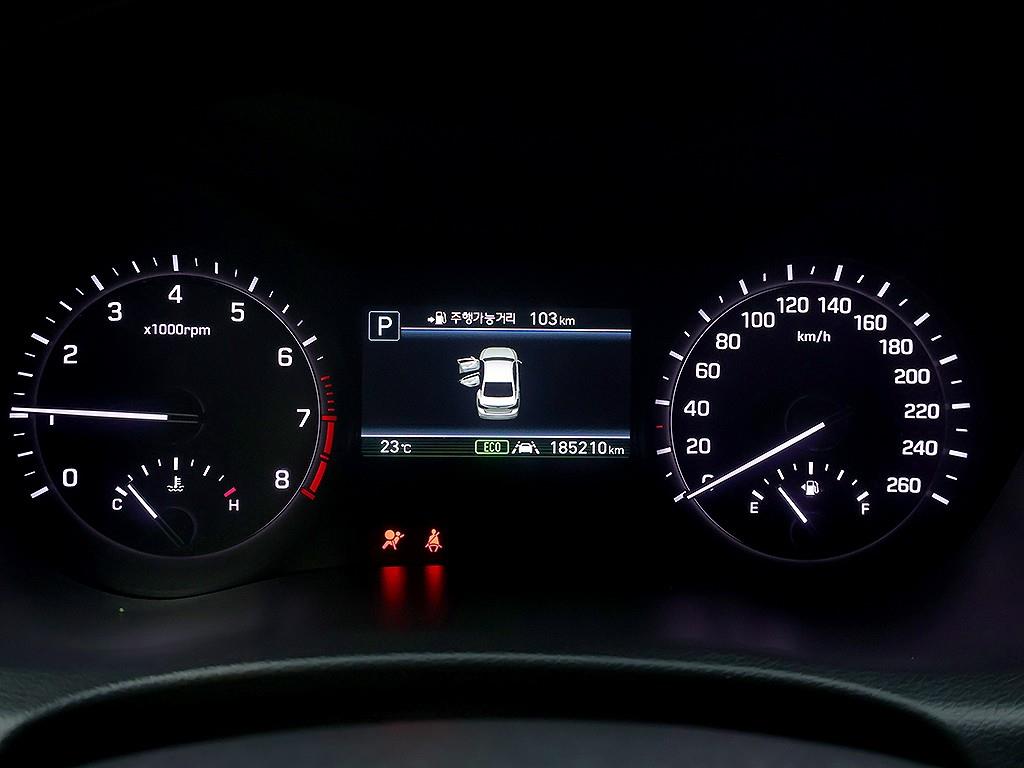 Genesis G80 — photo 06