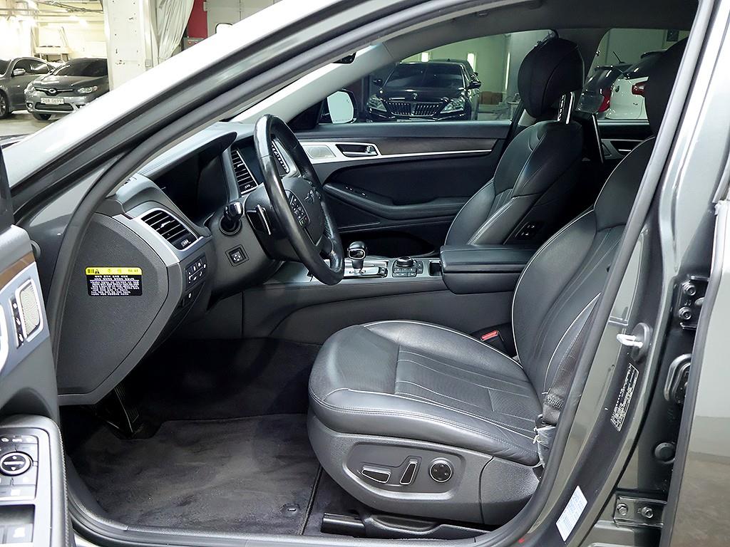 Genesis G80 — photo 11