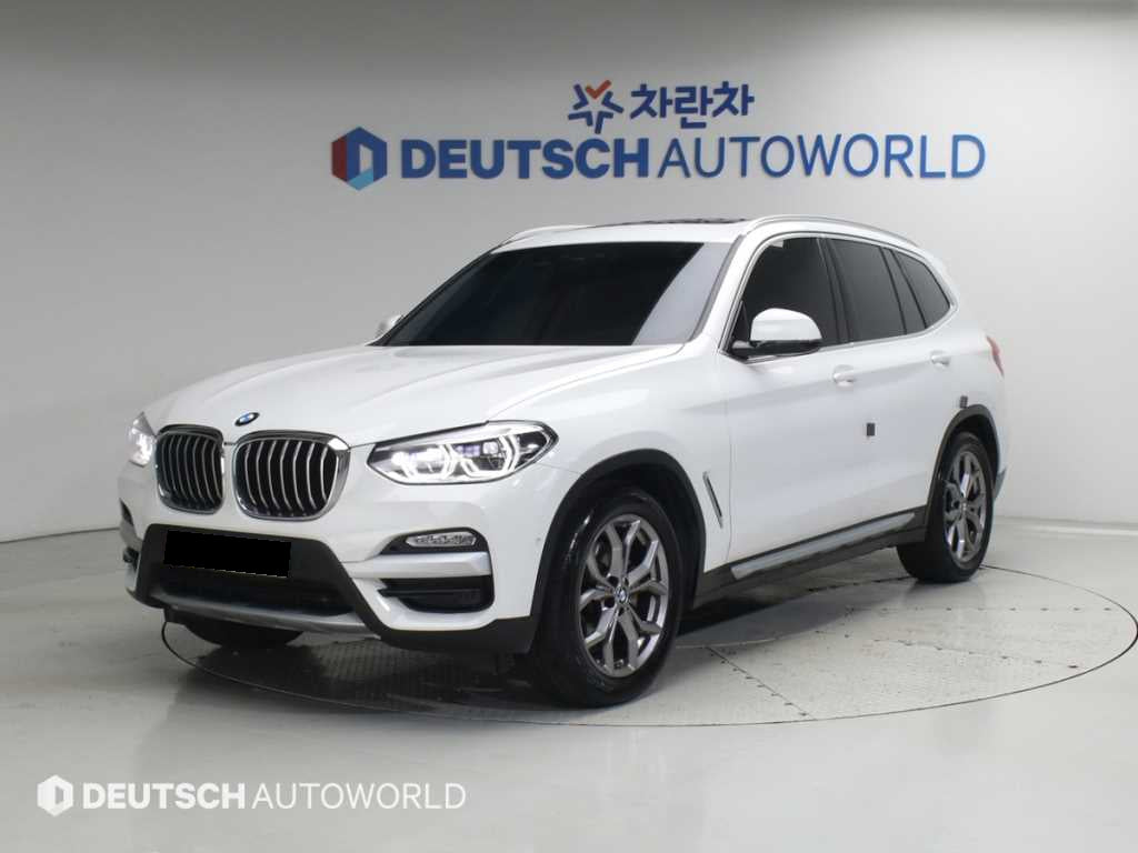 BMW X3 — photo 01