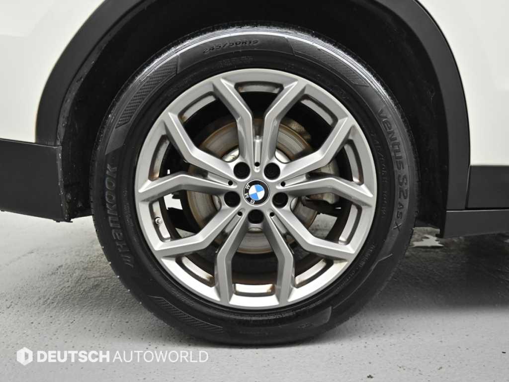 BMW X3 — photo 05