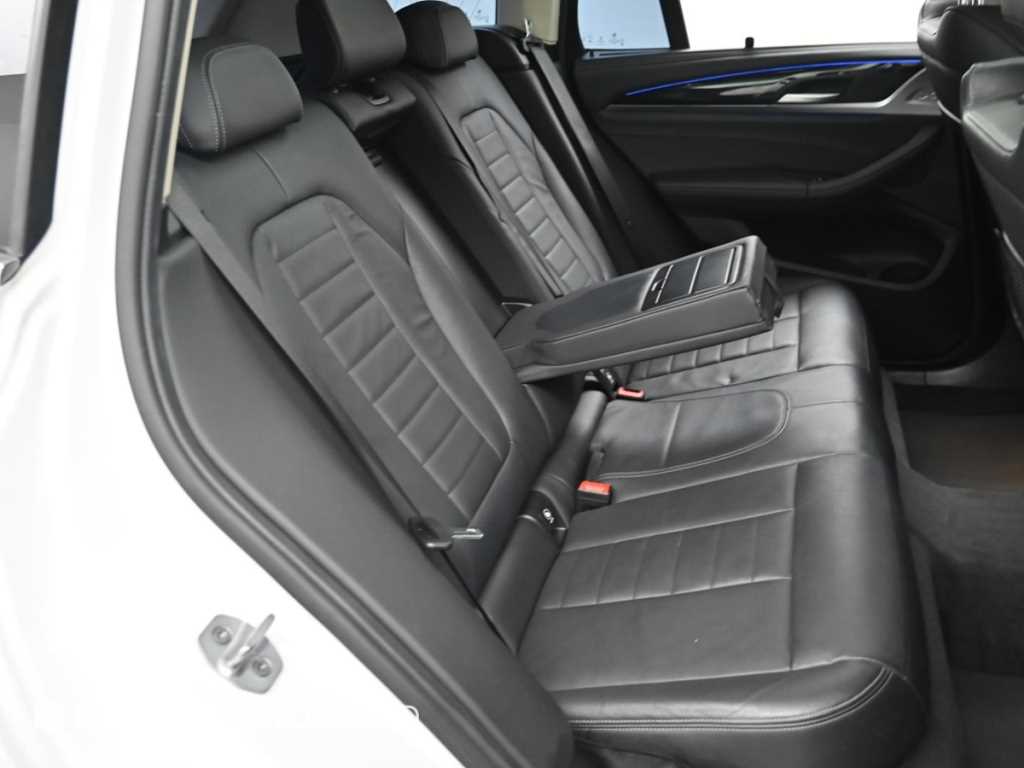 BMW X3 — photo 12