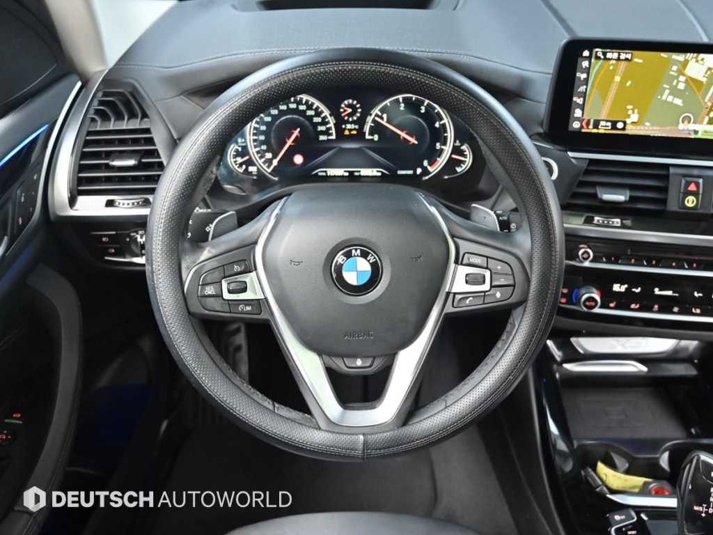 BMW X3 — photo 13