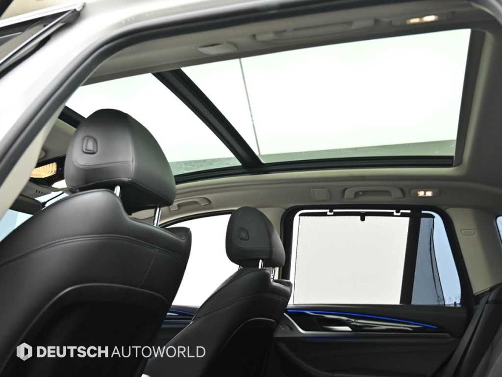BMW X3 — photo 18