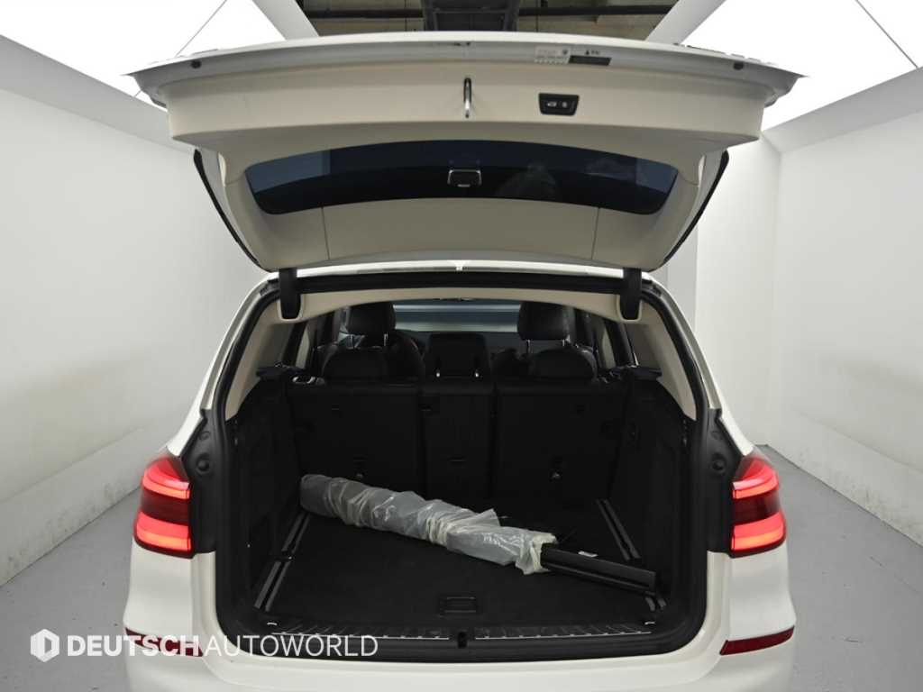 BMW X3 — photo 19