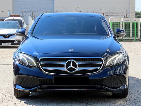 Mercedes-Benz E-Class — photo 01