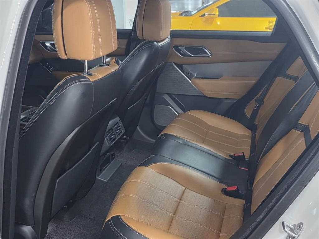 Land Rover Range Rover Velar — photo 08