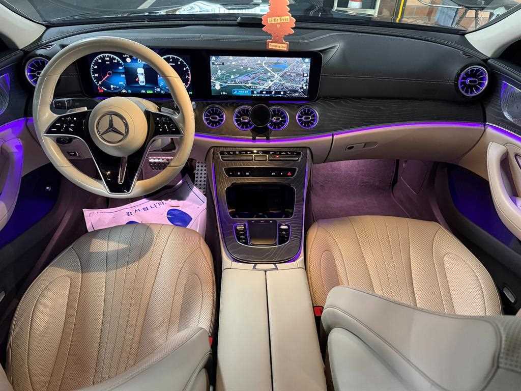 Mercedes-Benz CLS-Class — photo 01