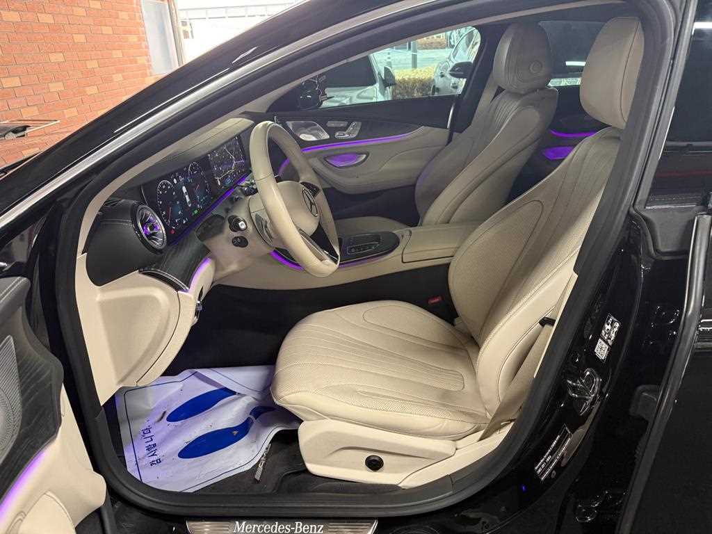 Mercedes-Benz CLS-Class — photo 07