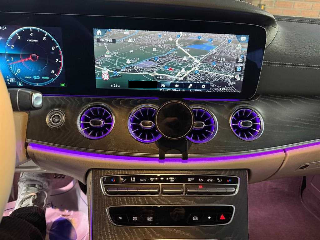Mercedes-Benz CLS-Class — photo 11
