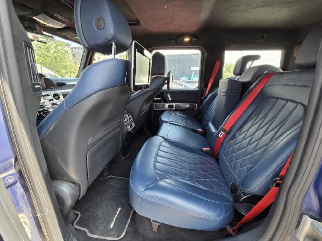 Mercedes-Benz G-Class — photo 10
