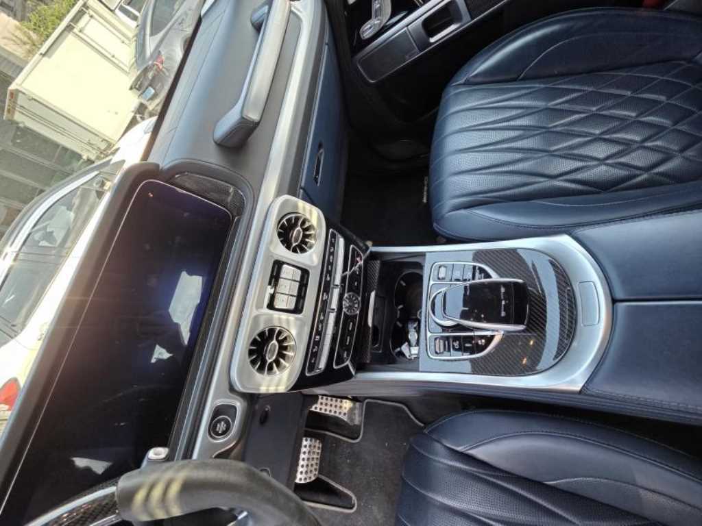 Mercedes-Benz G-Class — photo 13