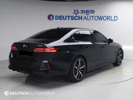 BMW 5-Series — photo 02