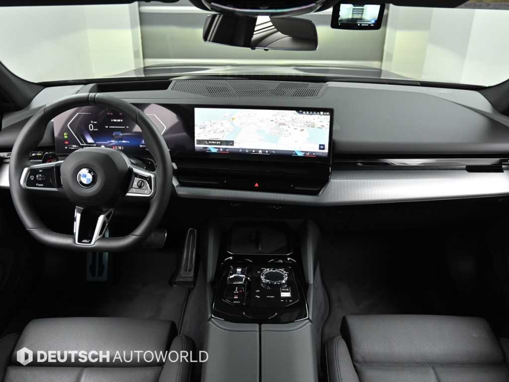 BMW 5-Series — photo 07