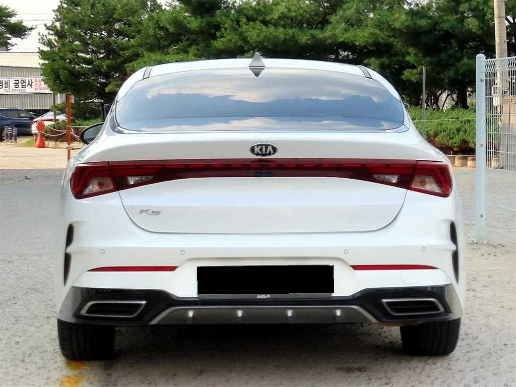 Kia K5 — photo 04