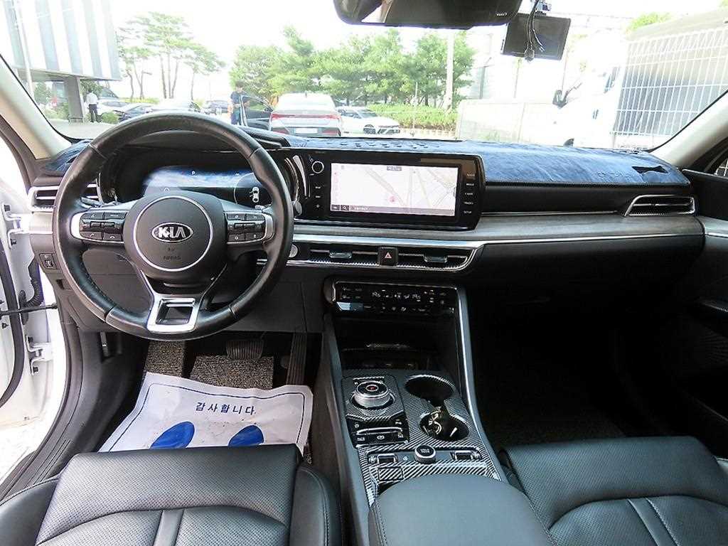 Kia K5 — photo 07