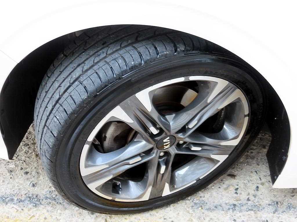 Kia K5 — photo 20