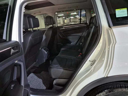Volkswagen Tiguan — photo 07