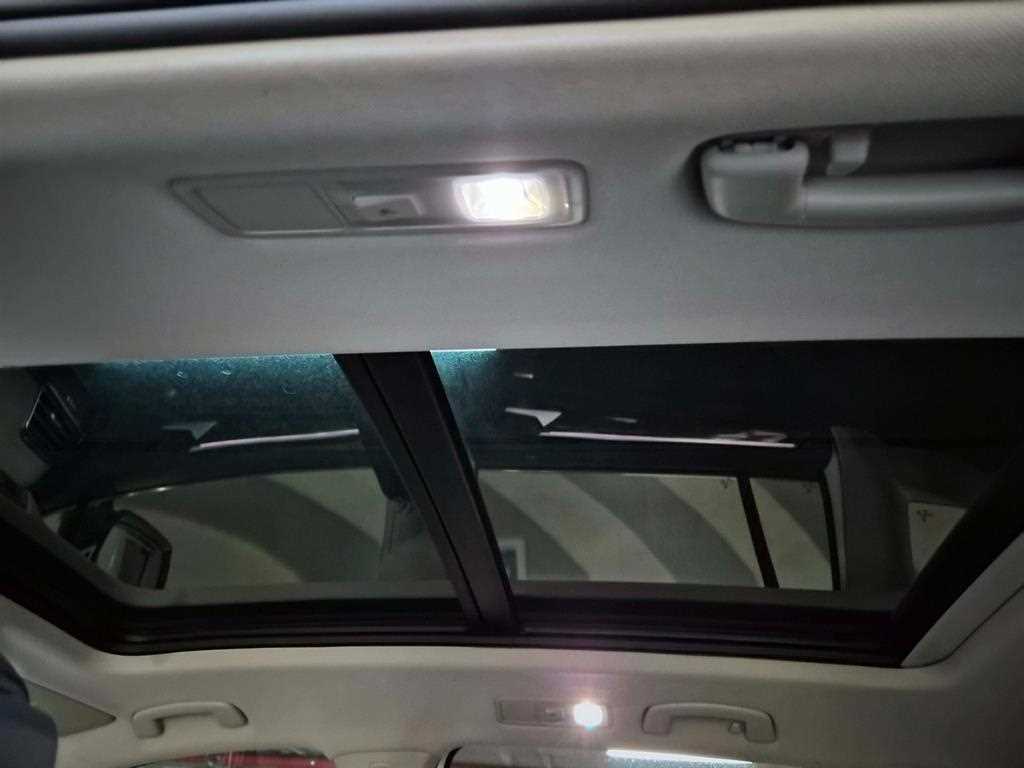 Volkswagen Tiguan — photo 16