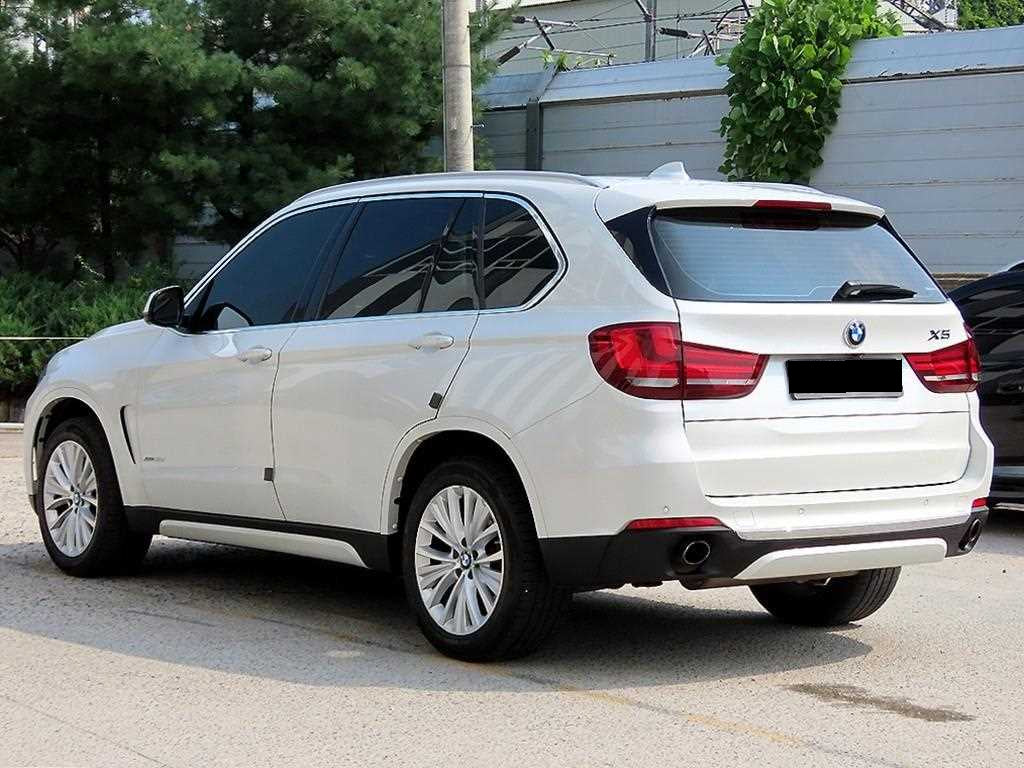 BMW X5 — photo 03