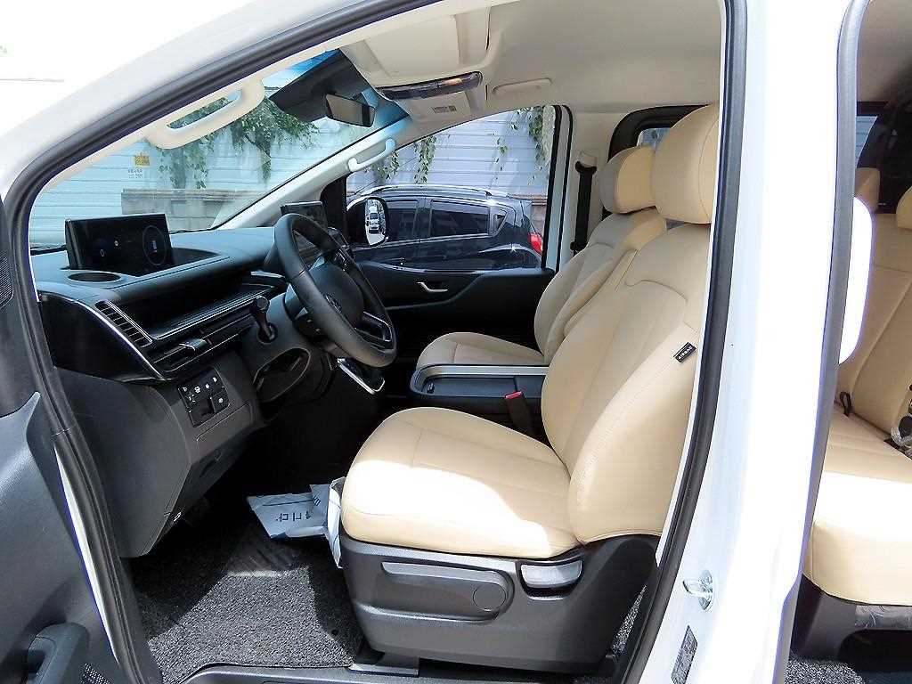 Hyundai Staria — photo 05