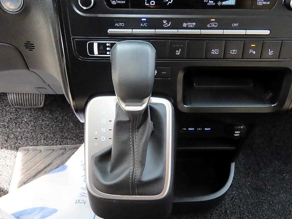Hyundai Staria — photo 10