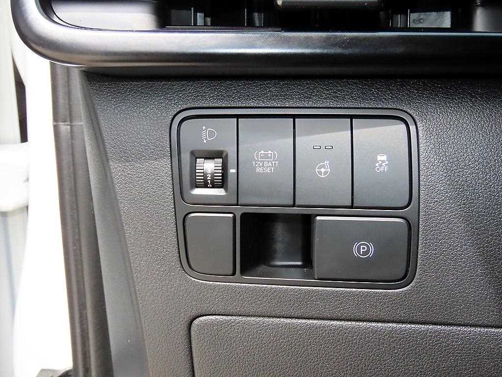 Hyundai Staria — photo 12