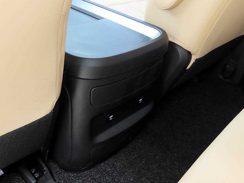 Hyundai Staria — photo 16