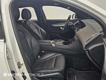 Mercedes-Benz EQC — photo 10