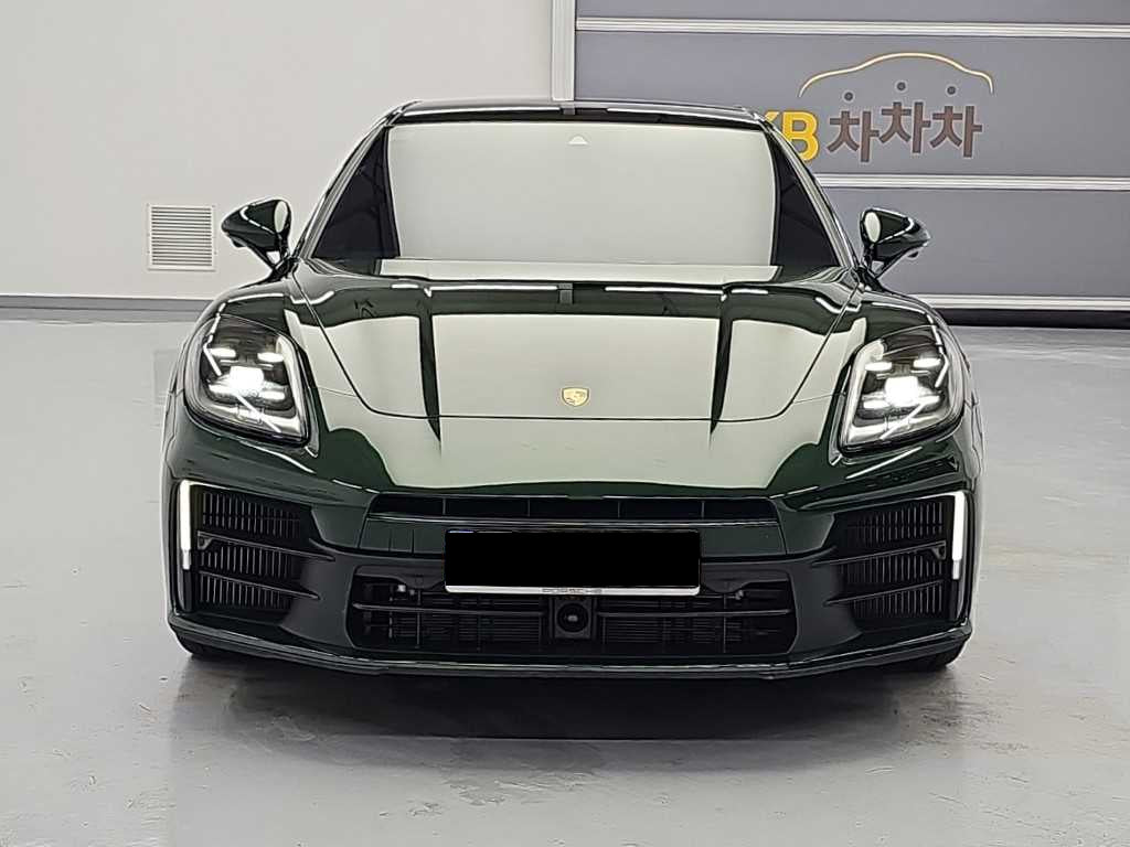 Porsche Panamera — photo 01