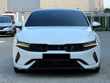 Kia K5 — photo 01