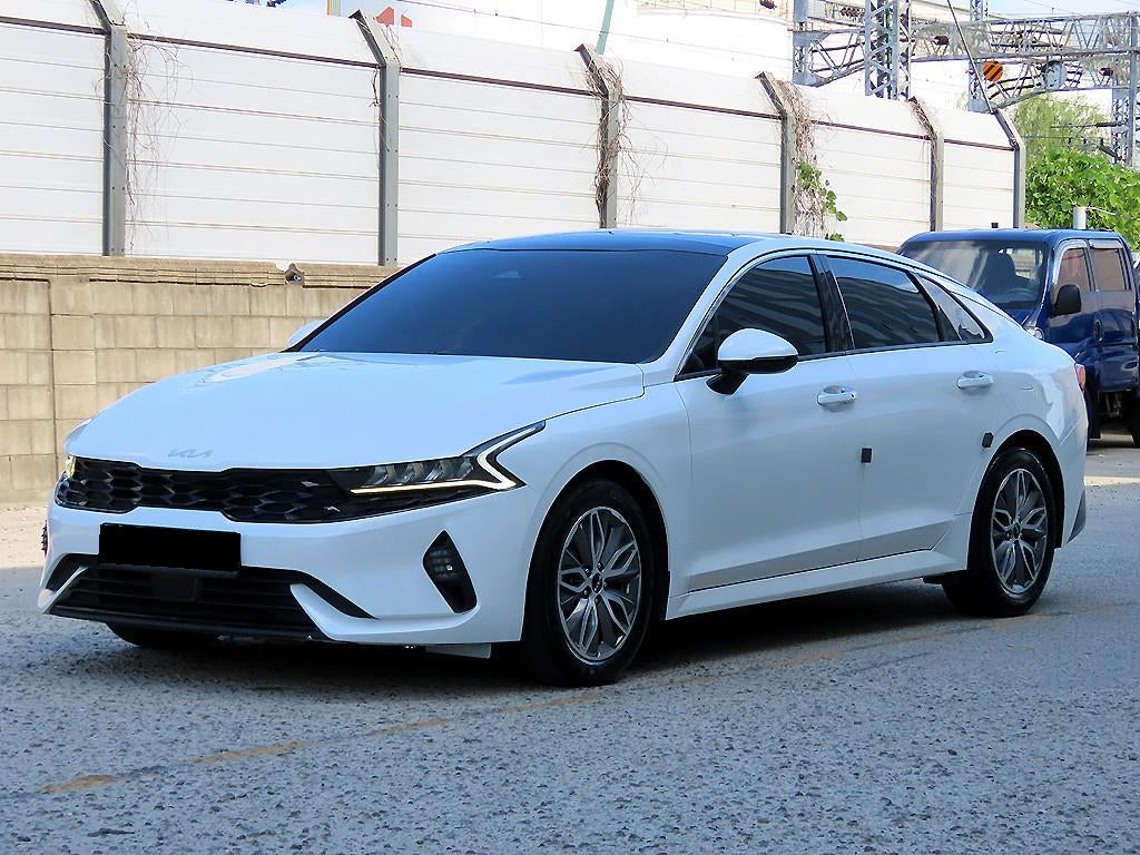Kia K5 — photo 02
