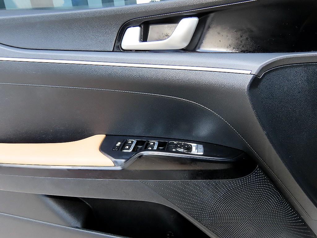 Kia K5 — photo 11