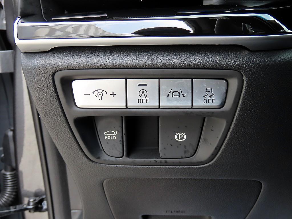 Genesis G80 — photo 13