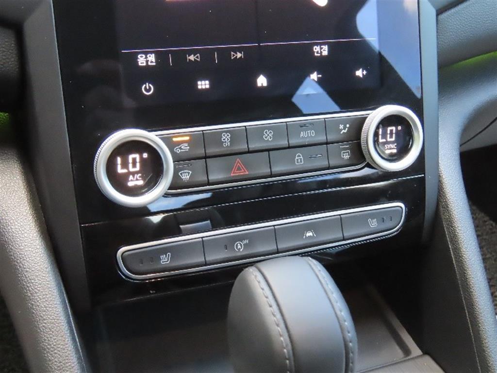 RENAULT SM6 — photo 08