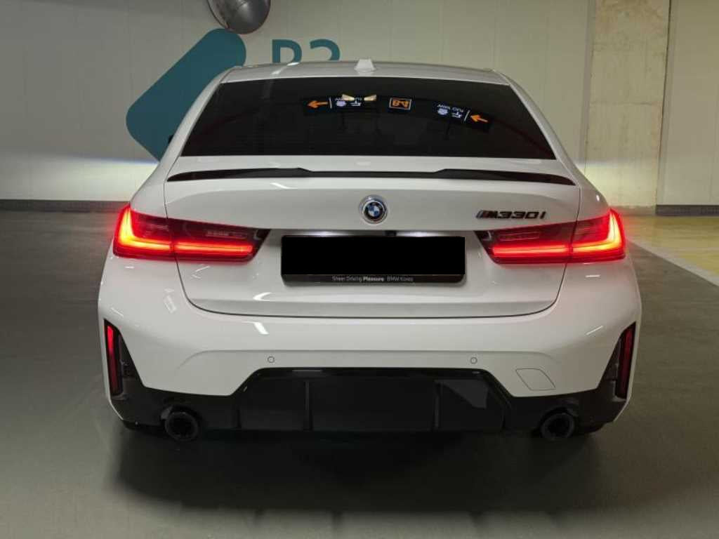 BMW 3-Series — photo 06