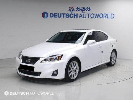 Lexus IS — photo 01