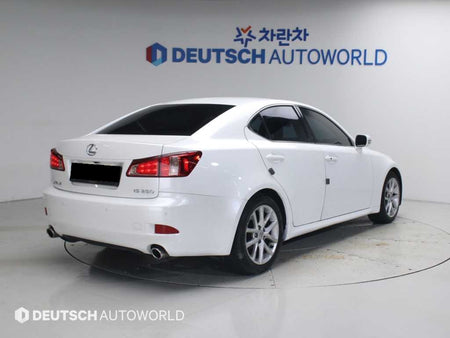 Lexus IS — photo 02