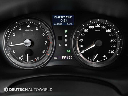 Lexus ES — photo 08