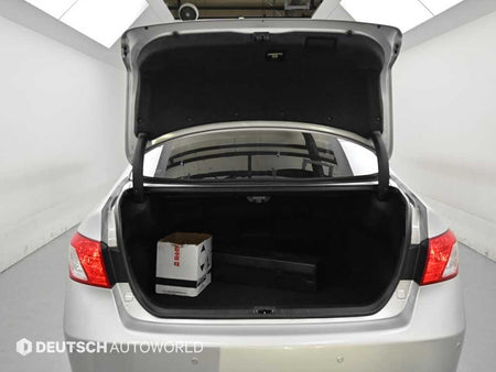 Lexus ES — photo 19