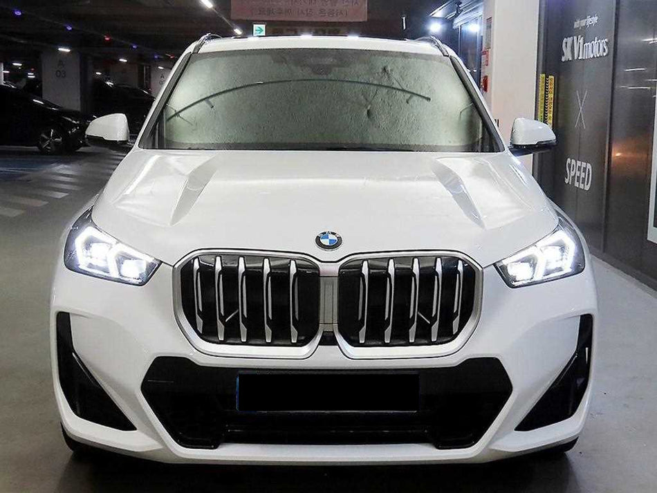 BMW X1 — photo 02