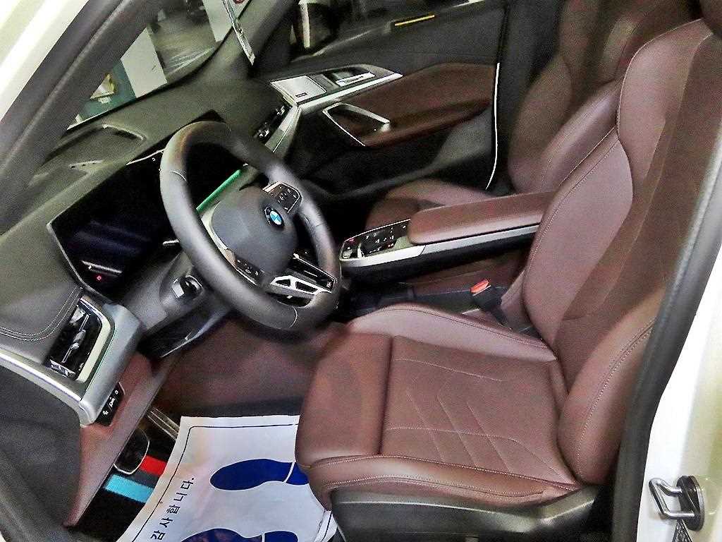 BMW X1 — photo 06