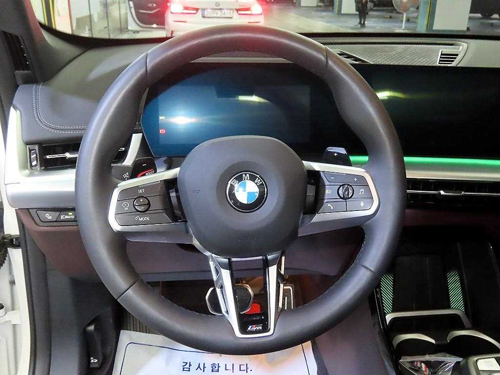 BMW X1 — photo 08